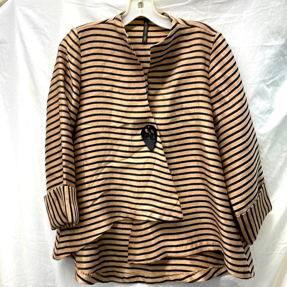 I c by Connie k ladies sz s asymmetrical top ladies sz S